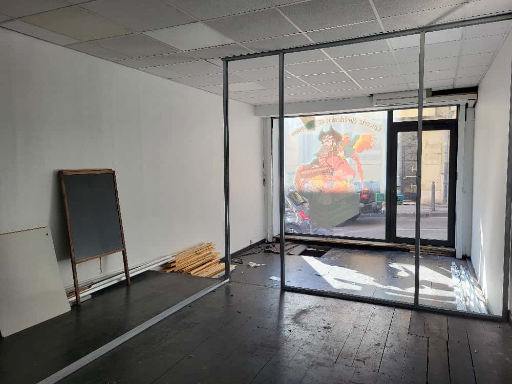 Local commercial 32m2 13006 / Castellane Docteur Escat