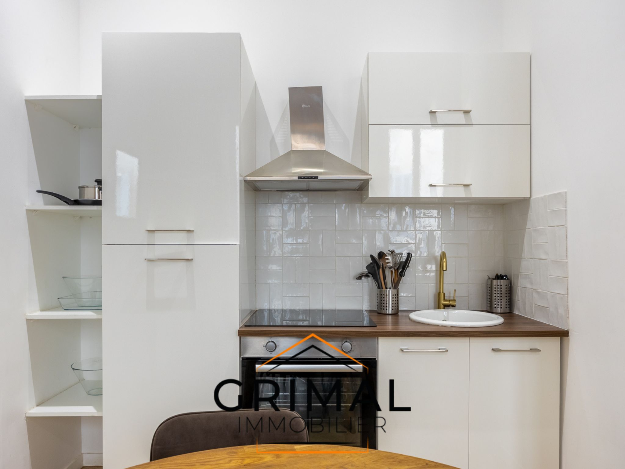 GRAND T2/3    Marseille 13002   Rue de l’Évêché